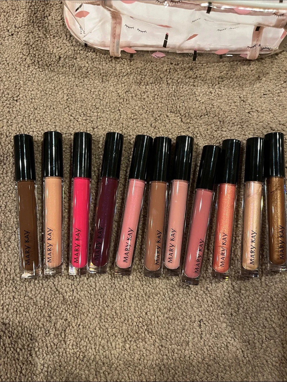 Mary Kay Ultimate Lip Gloss Set - with special edition Travel cosmetics bag